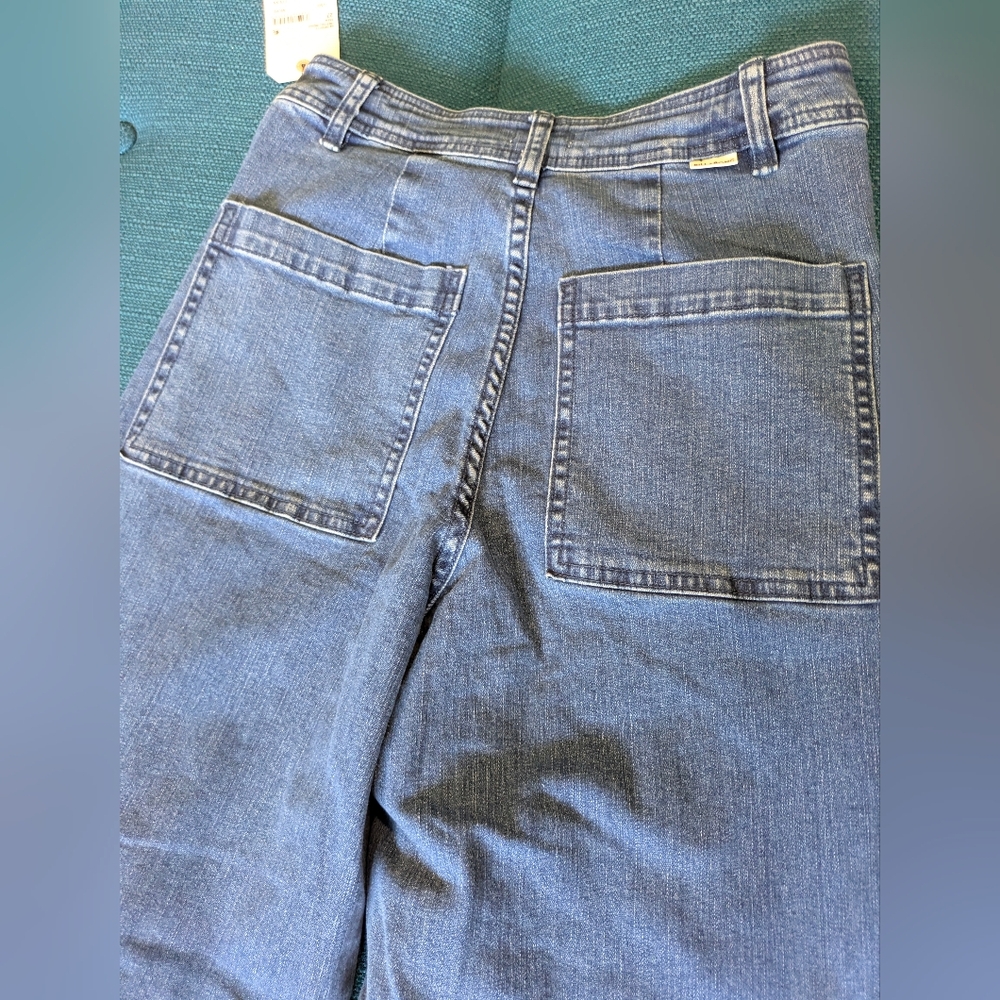 Billabong Women's Free Fall Cropped Jeans - Picture 7 of 11